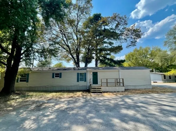 2908 Gilmer Rd, Longview, TX