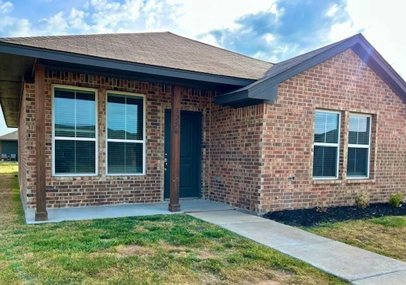 *Back To School Move In Special* — Photo 2