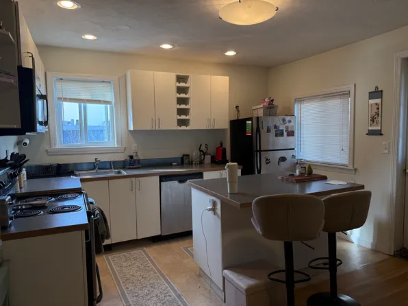 192 Everett St, Boston, MA