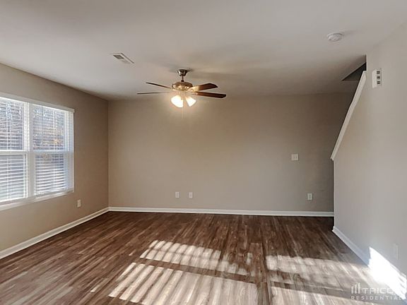 3rd image of 2432 Cagle Ct