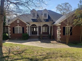 108 Gates Cove Dr, Fair Play, SC 29643