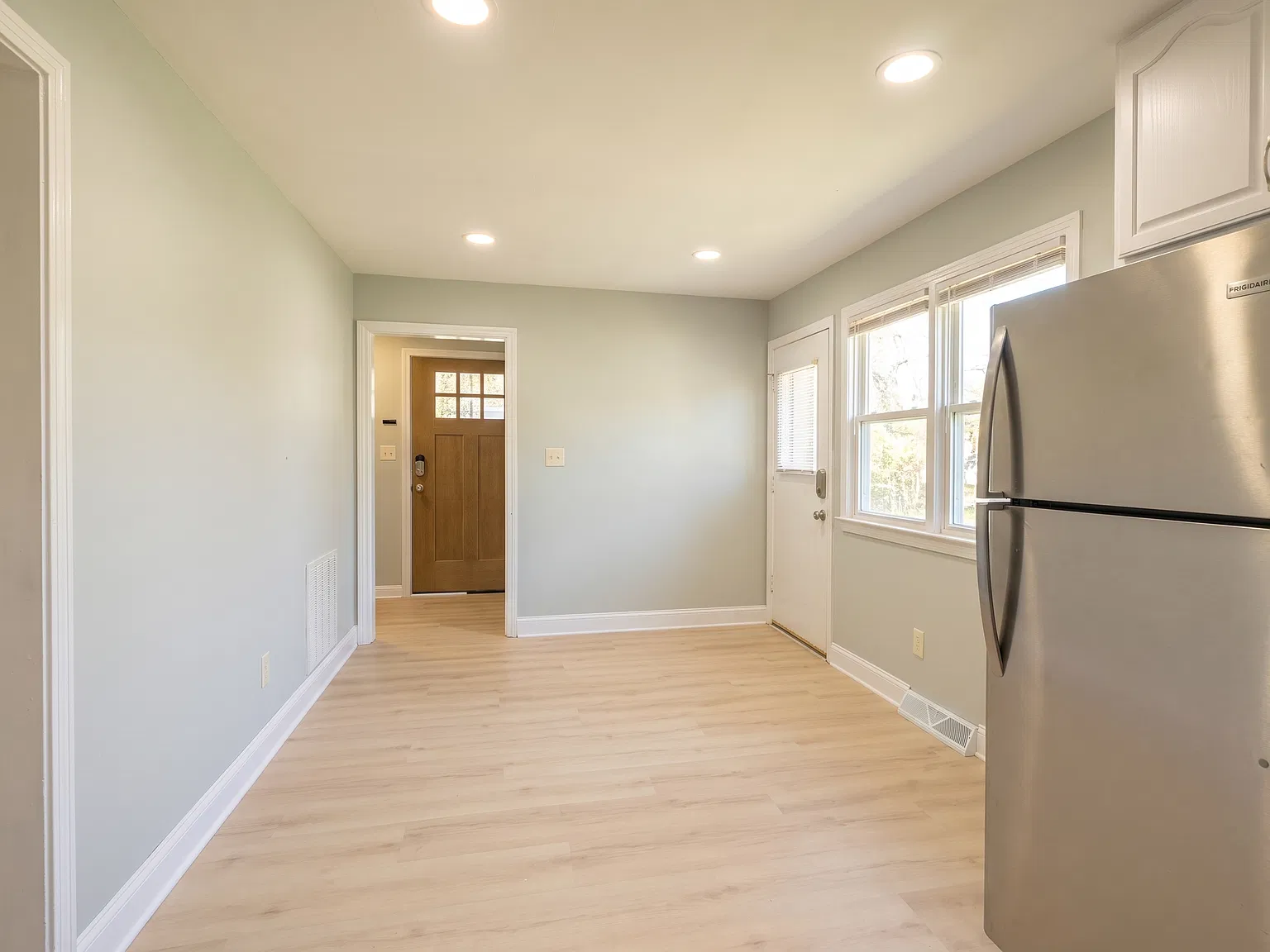 4 bed, 1776 sqft, $1,810 — Photo 3