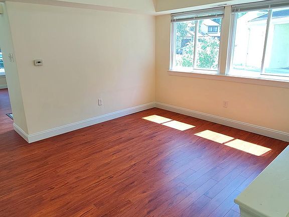 3rd image of 41 Peregrine Dr