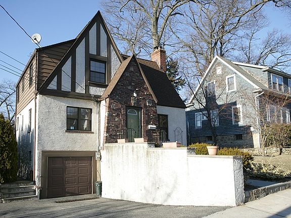 2nd image of 55 Pocono Ave