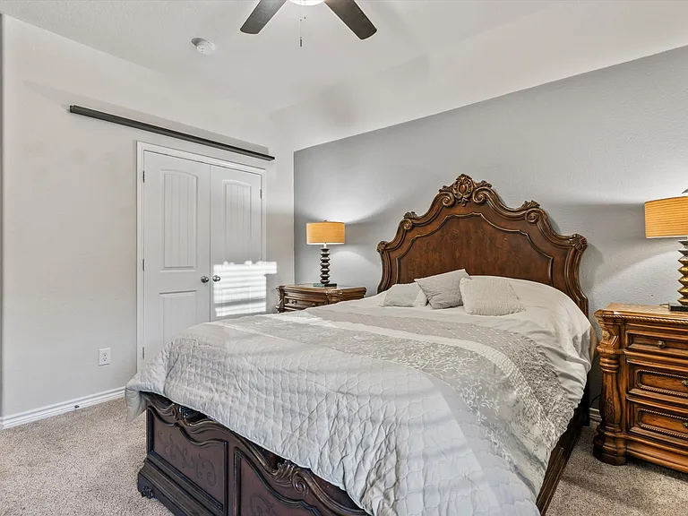 5733 Coleto Creek Cir — Photo 43