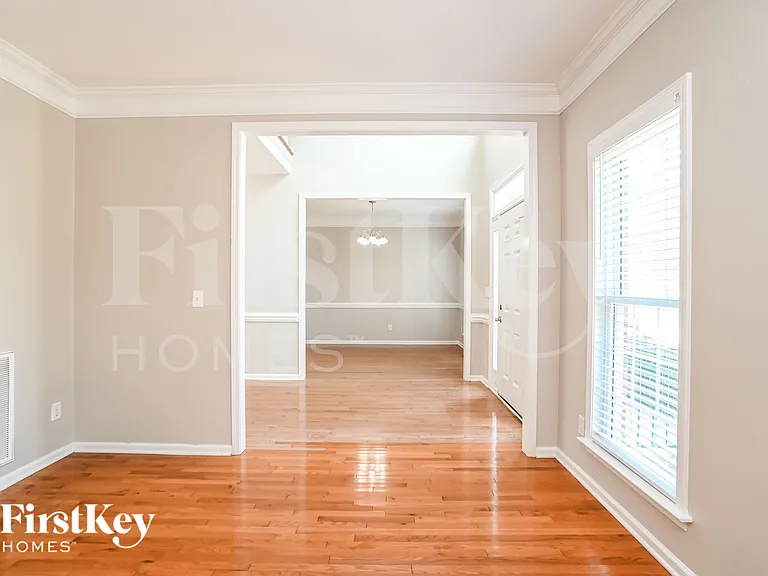 1113 Boxelder Ln — Photo 4