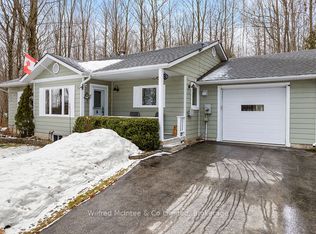 24 Shore Dr, South Bruce Peninsula, ON N0H1A0