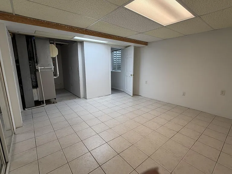 2354 Nantucket Ln — Photo 24
