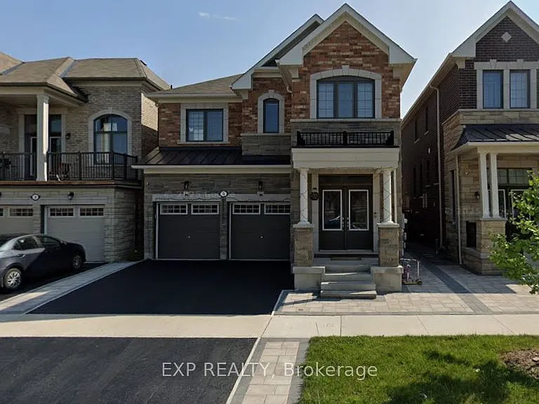 5 Broden Cres — Photo 1
