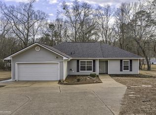 152 Twin Point Dr, Benton, LA 71006