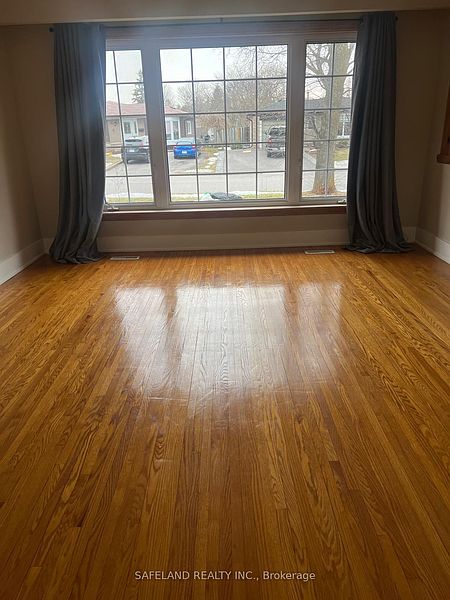 Ajax House for rent - 4 Bedrooms — photo 6