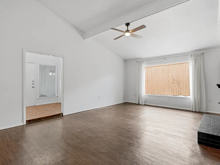 11231 Park Central Pl — Photo 7