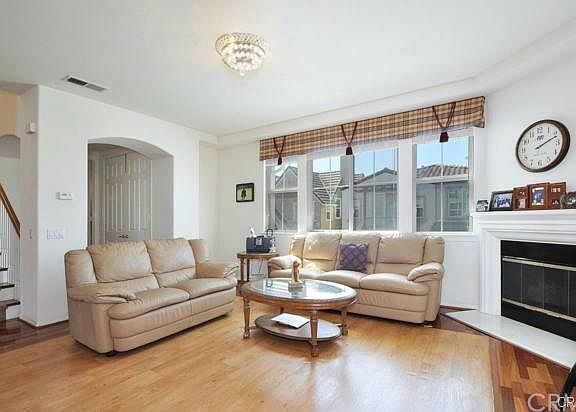 4th image of 2889 Plaza Del Amo Unit 209