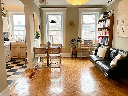 Rented by Garfield Realty  | media 25