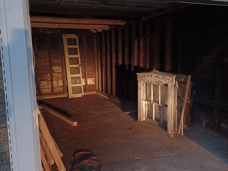 2nd image of 1873 Lake St #1