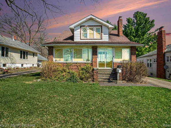 1800 W Genesee St, Lapeer, MI 48446