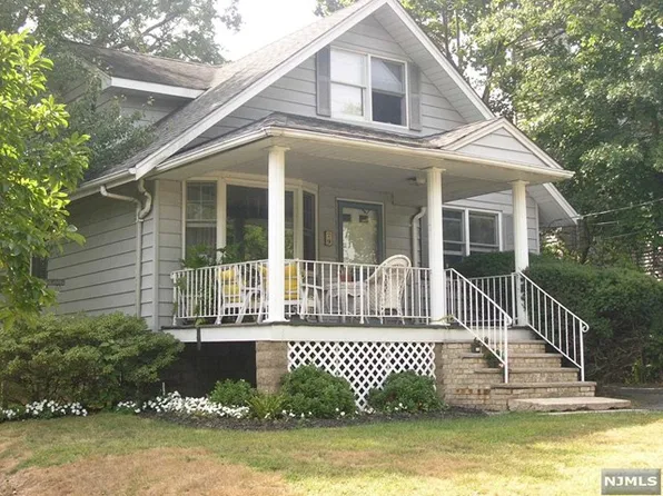 29 Birch St, Emerson, NJ 07630