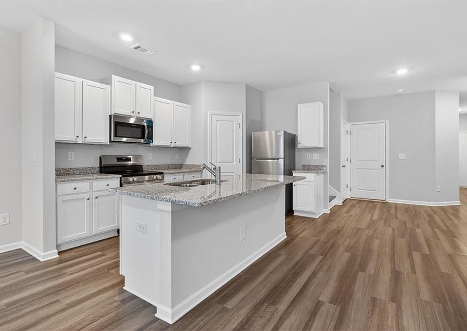 1st image of 103 Brexley Dr