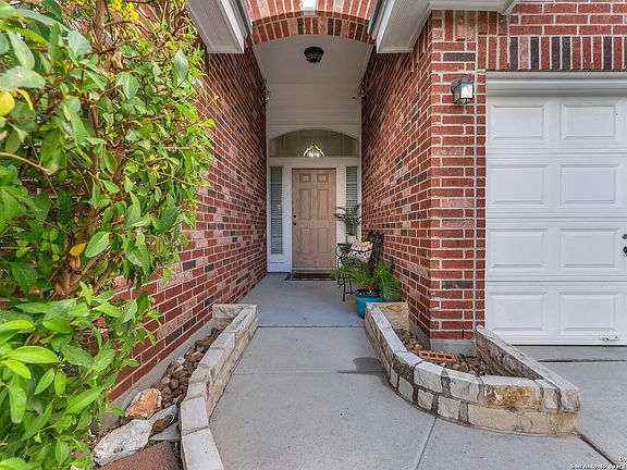 2nd image of 4815 Osborn Glade