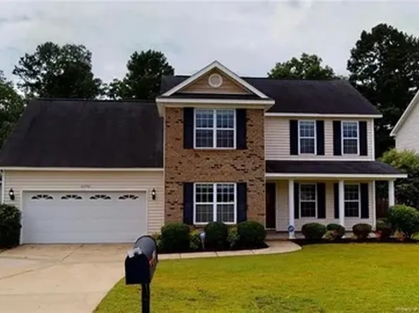 6932 Saint Julian Way, Fayetteville, NC 28314