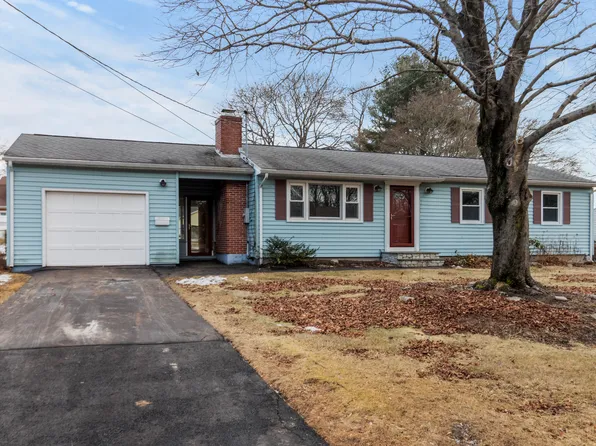 12 Captains Walk, Clinton, CT 06413