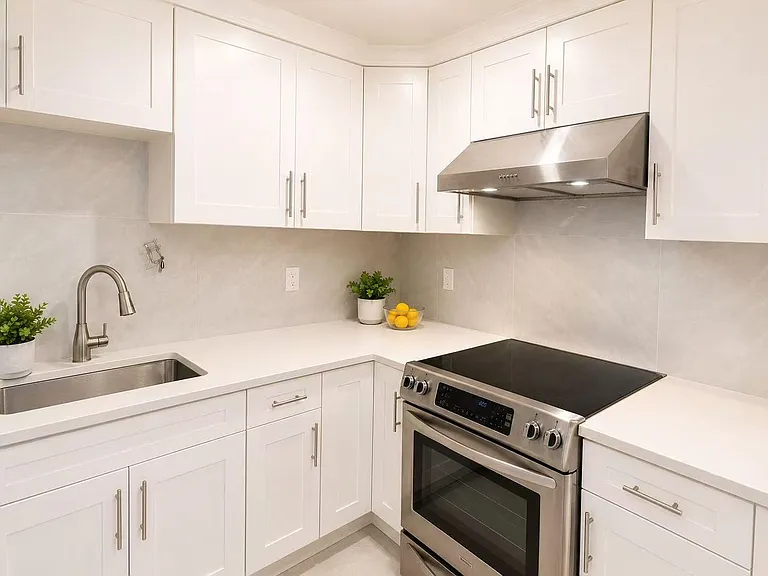 8010 Reigate Rd #BASEMENT — Photo 10