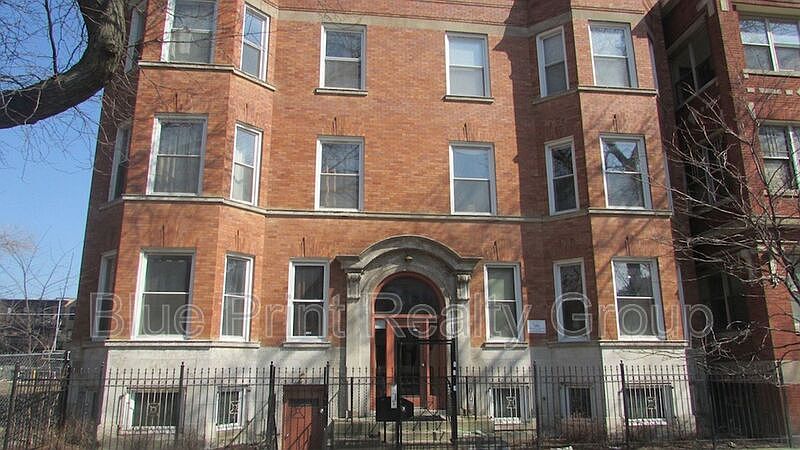 1st image of 4941 S Michigan Ave Unit 2
