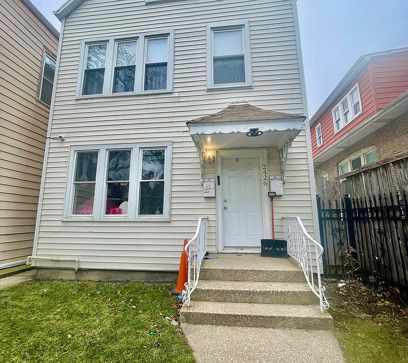 1st image of 2426 N Lotus Ave