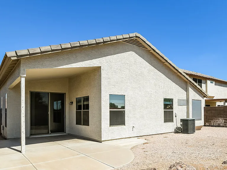 1058 S Sierra St — Photo 16