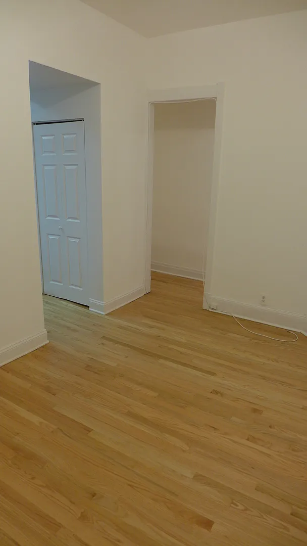 Webster Apartments — Photo 4