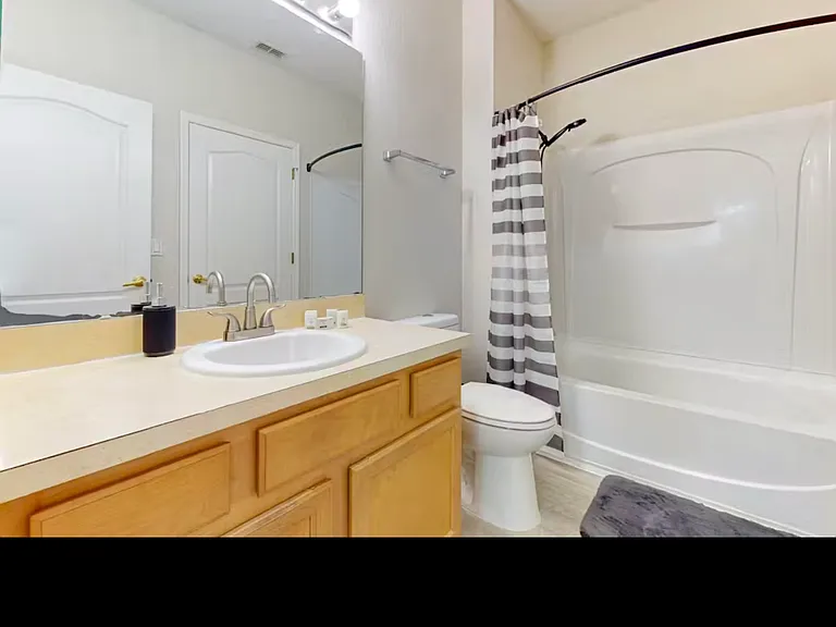 2466 Caravelle Cir — Photo 9