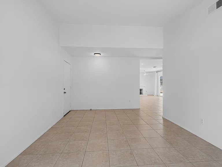 263 Greenbriar Ct — Photo 10