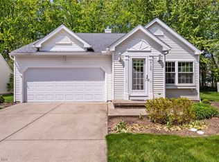 9130 Fern Cv W, Olmsted Falls, OH