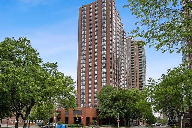 1st image of 899 S Plymouth Ct APT 602