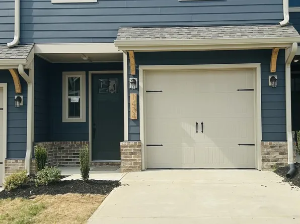 1434 Mountain Quail Cir, Maryville, TN 37801