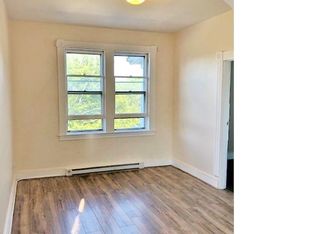 121 Draher Ave, Waterbury, CT 06708