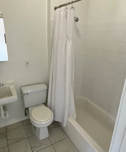 3410 1/2 Whittier Blvd #B — Photo 2