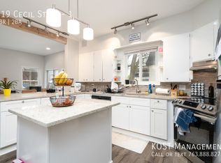 119 Cecil St SE UNIT 1, Minneapolis, MN 55414