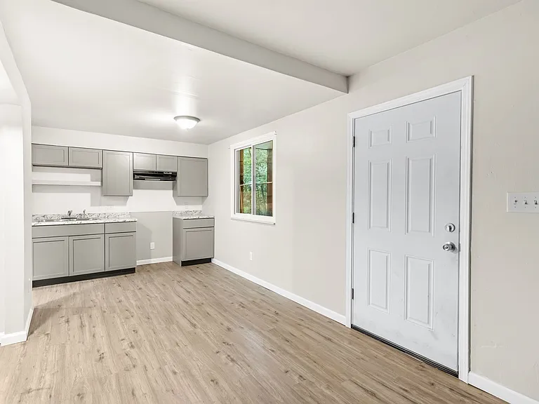 167 Seiberling St #1 — Photo 7