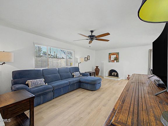 5th image of 937 N 86TH Way