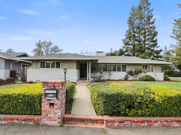3101 Oak Cliff Cir, Carmichael, CA 95608