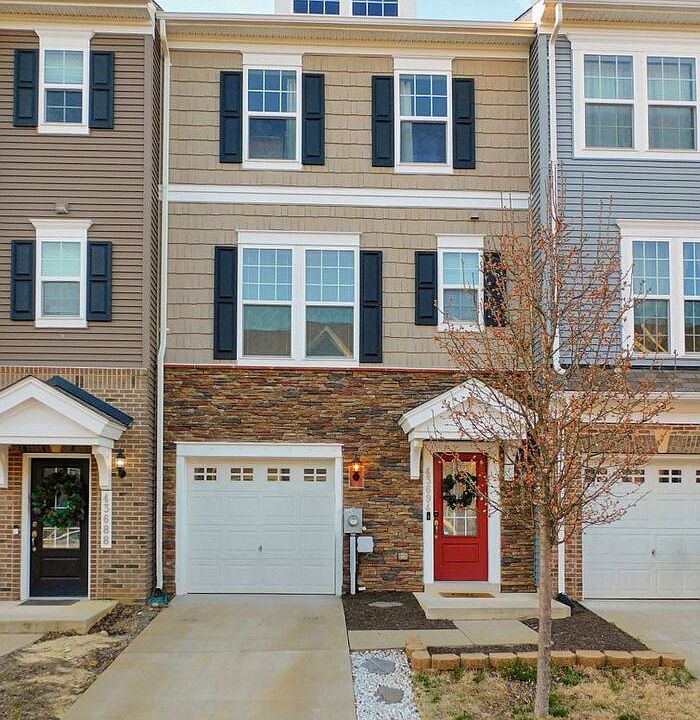 1st image of 43694 Winterberry Way