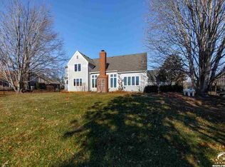 4537 Broadmoor Dr, Lawrence, KS 66047