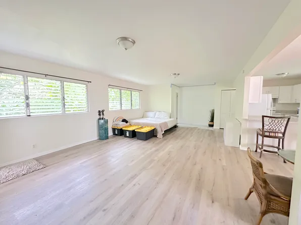 3041A E Manoa Rd, Honolulu, HI 96822