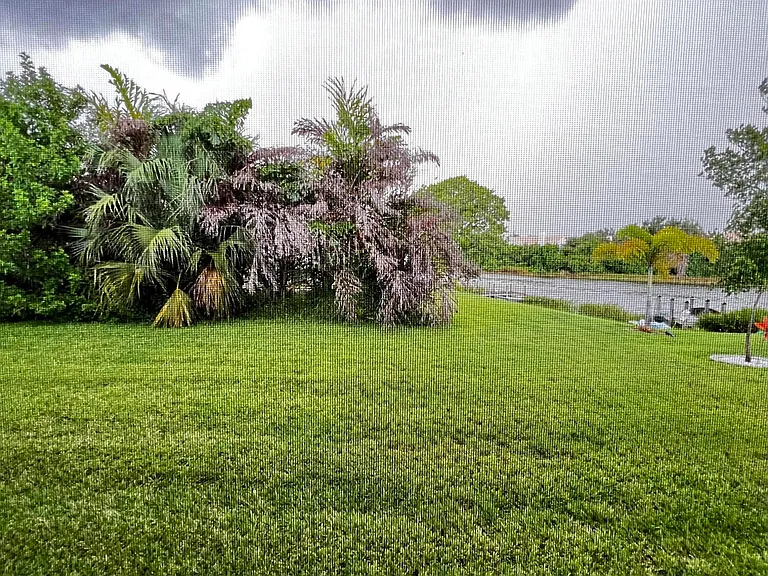 742 SW Aruba Bay — Photo 11