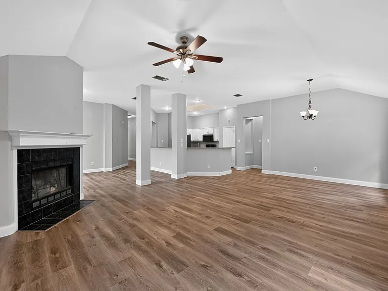 3822 Newland Dr — Photo 26