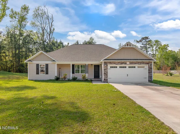 101 Wynstone Drive, Jacksonville, NC 28540