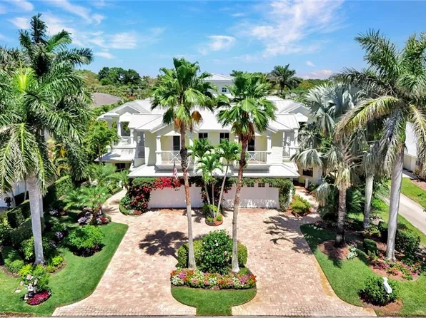 699 Fairway TER, NAPLES, FL 34103