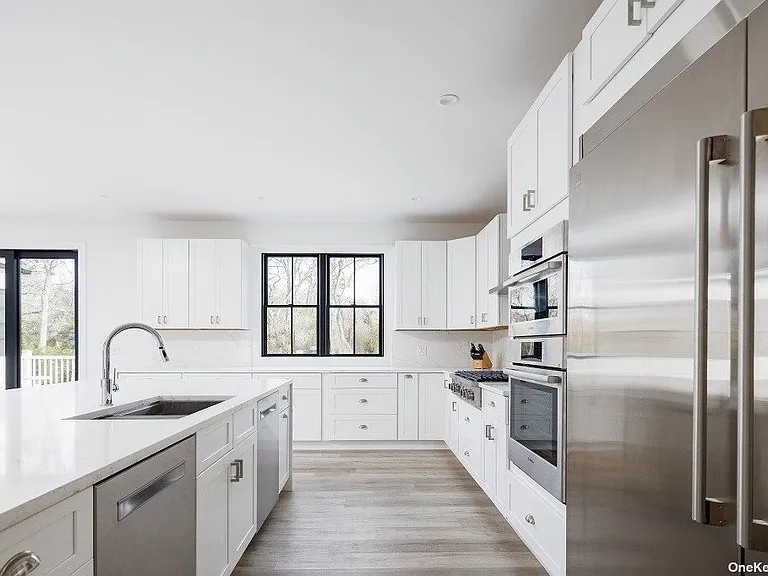650 Pine Ave — Photo 3