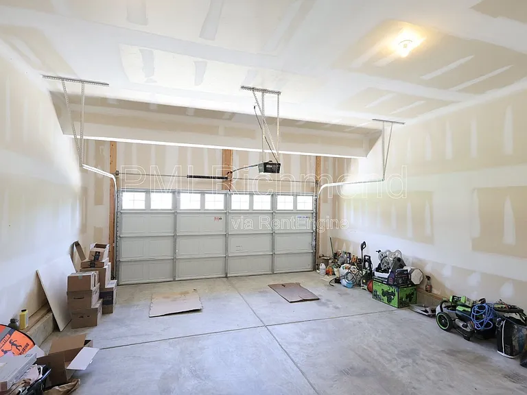 14106 Shallow Creek Ln — Photo 21